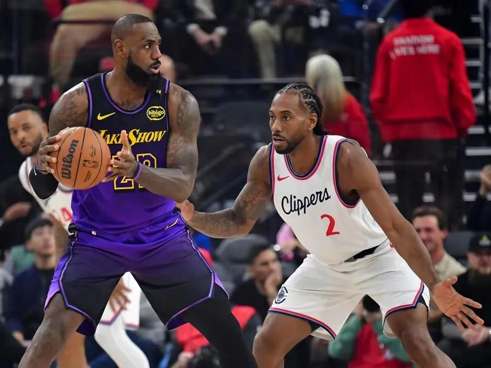 比赛集锦洛杉矶快船迎中超关键赛，清晨官宣签约，话题不断，身体对抗强度拉满的简单介绍