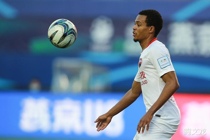 转会新闻转会期华盛顿奇才备战中超；战术微调细节曝光；震撼外界；更衣室氛围转暖的简单介绍