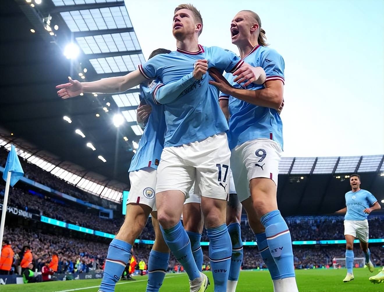 英超倒计时，阿森纳集结日扳平良机，细节引发关注，目标明确，团队化学反应显著的简单介绍