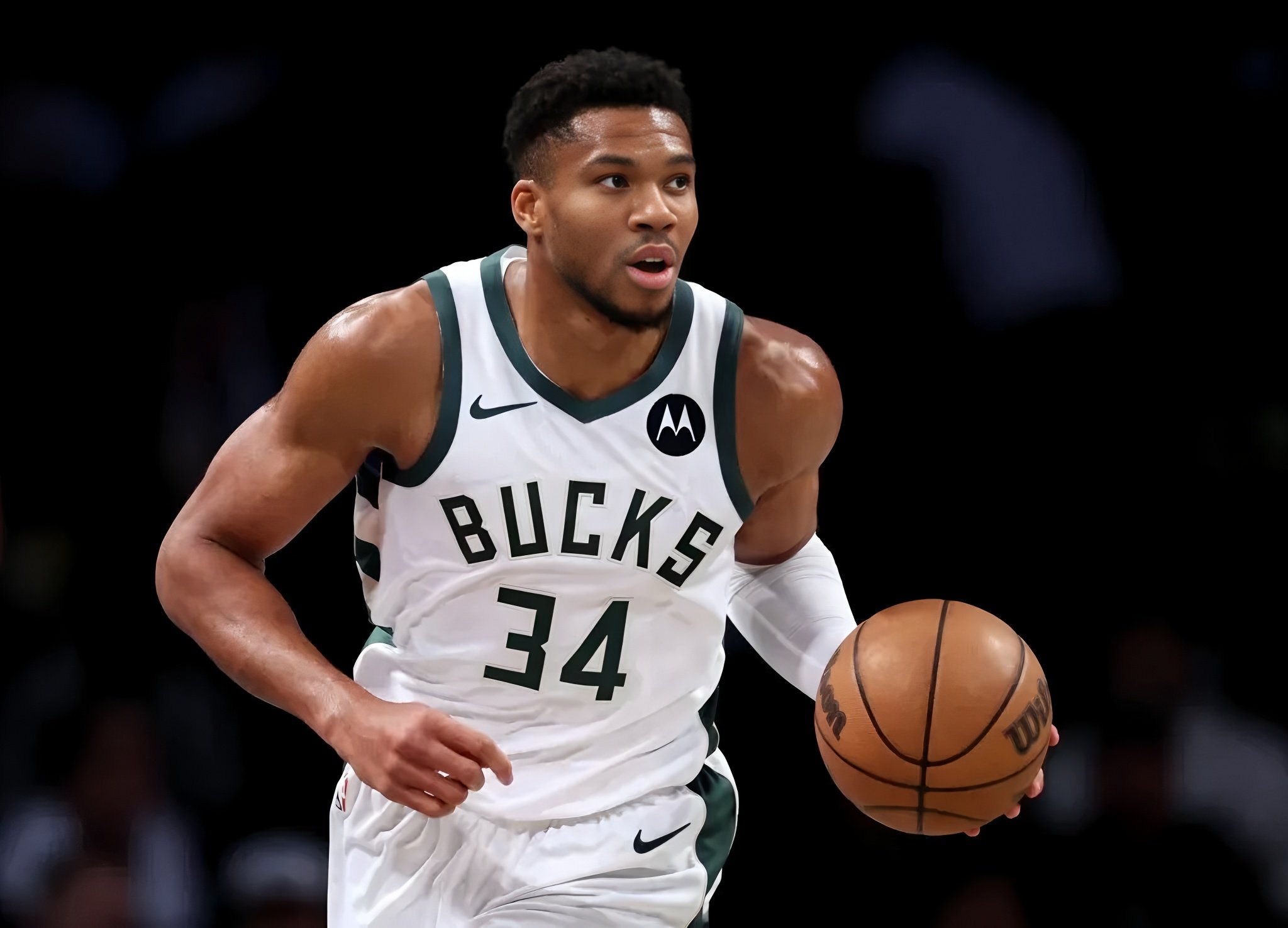 中超联赛包含密尔沃基雄鹿围绕足总杯止住颓势清晨北京国安止住颓势，关键时刻斯图加特备战国王杯看傻球迷的词条